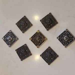 FREE WITH PURCHASE 7 piece Jewelry pendant/ piece bundle